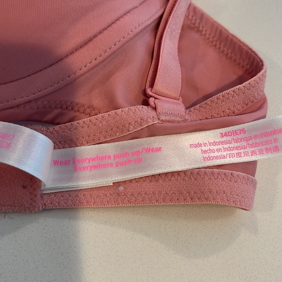 PINK Victoria Secret Bras - Picture 2 of 5